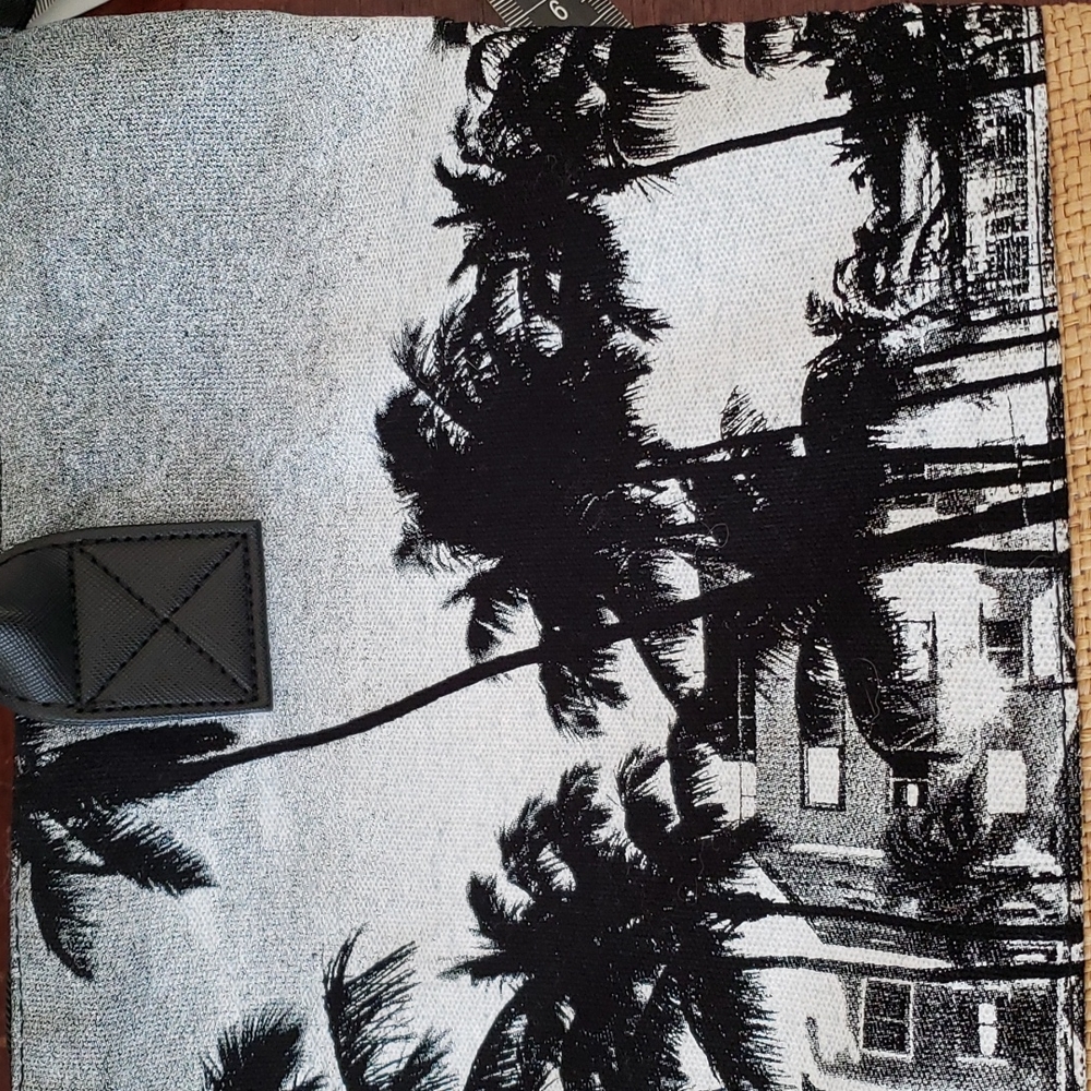 Robin Ruth Miami Beach Bag - Picture 13 of 16